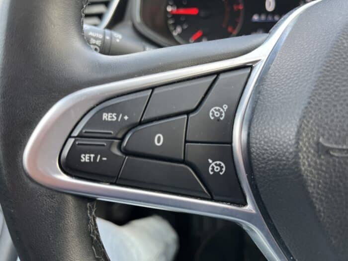 Renault Clio 5 Business Blue dCi 100 - 21N - Image 31