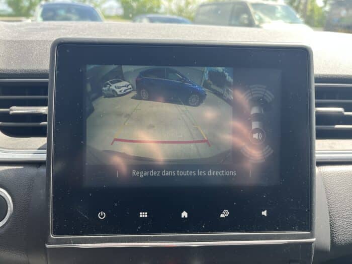 Renault Captur Techno E-Tech full hybrid 145 - Image 23