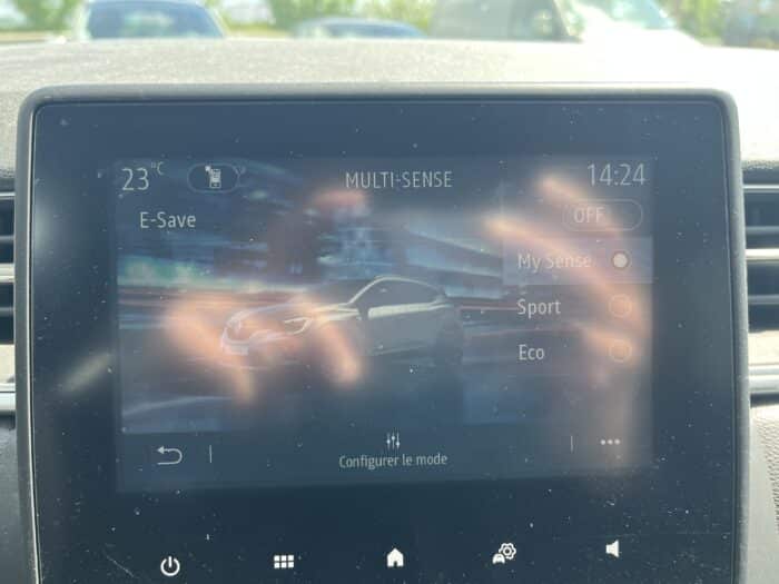 Renault Captur Techno E-Tech full hybrid 145 - Image 27