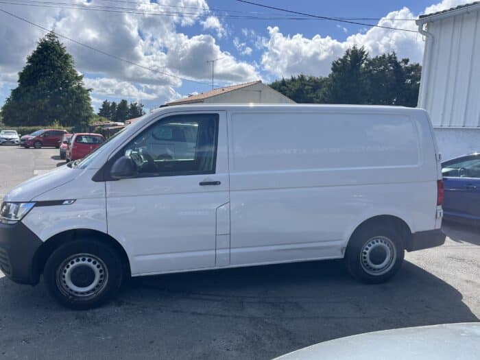 Volkswagen Transporter BUSINESS LINE L1 2.0 TDI 150 BVM6 - Image 4