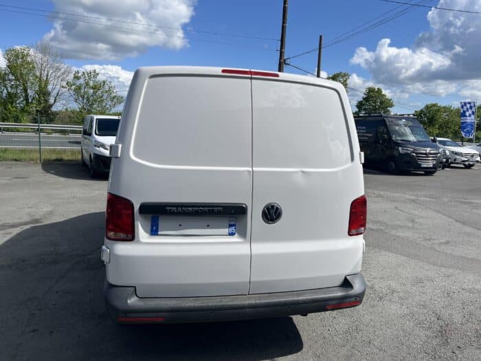 Volkswagen Transporter BUSINESS LINE L1 2.0 TDI 150 BVM6 - Image 6