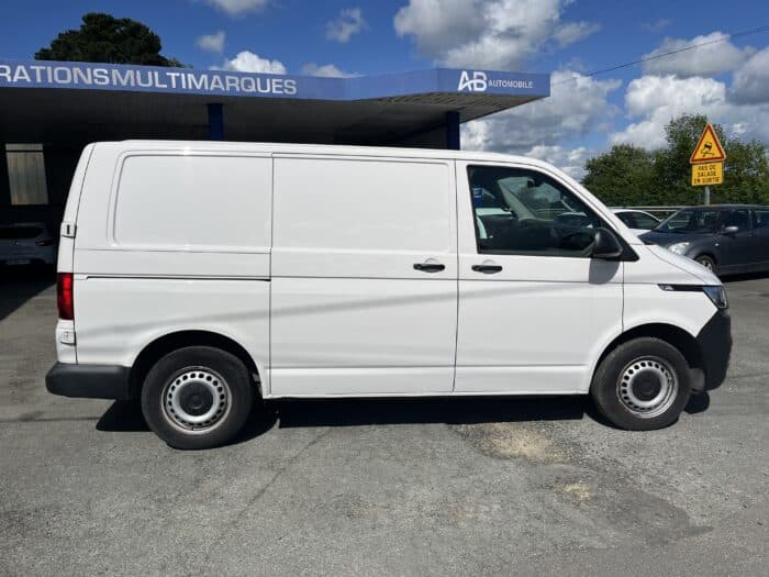 Volkswagen Transporter BUSINESS LINE L1 2.0 TDI 150 BVM6 - Image 8