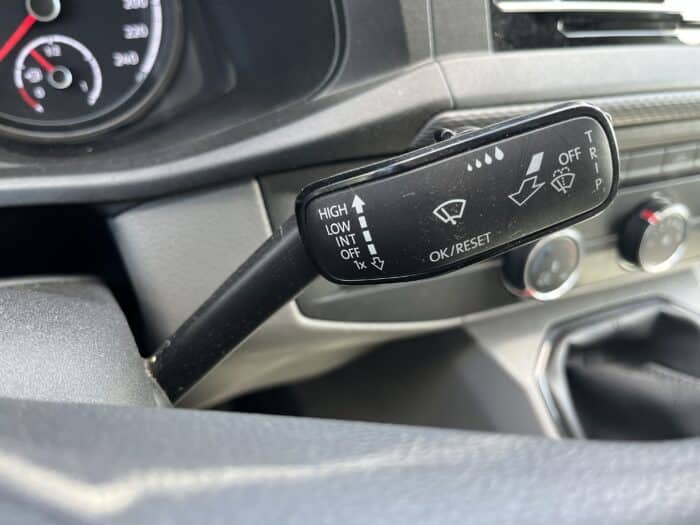 Volkswagen Transporter BUSINESS LINE L1 2.0 TDI 150 BVM6 - Image 21