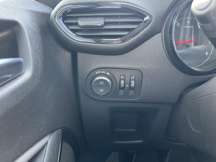 Opel Crossland Design 120 ans 1.2 Turbo 110 ch - Image 32