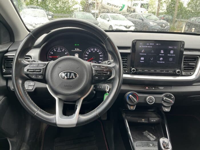 Kia Stonic 1.0 T-GDi 100 ch BVM6 Active Business - Image 14