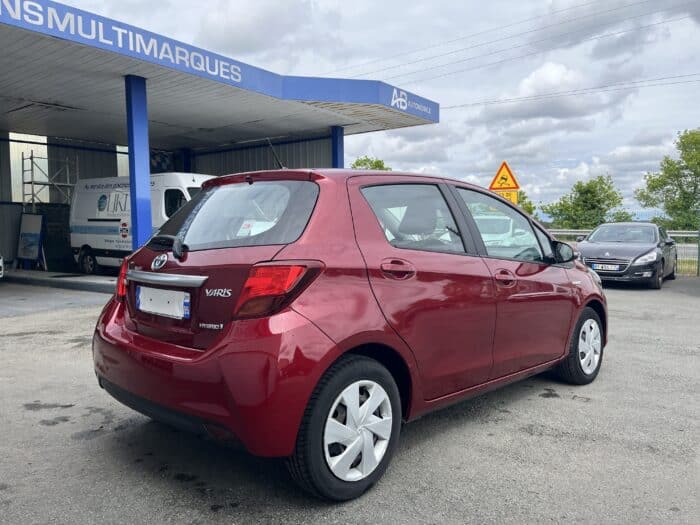 Toyota Yaris 1.5 Hybrid Dynamic - Image 7