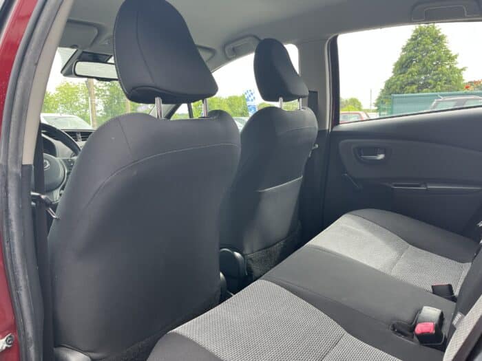 Toyota Yaris 1.5 Hybrid Dynamic - Image 11