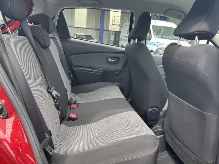 Toyota Yaris 1.5 Hybrid Dynamic - Image 16