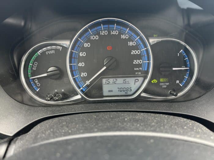 Toyota Yaris 1.5 Hybrid Dynamic - Image 20