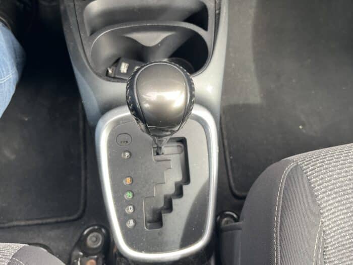 Toyota Yaris 1.5 Hybrid Dynamic - Image 23