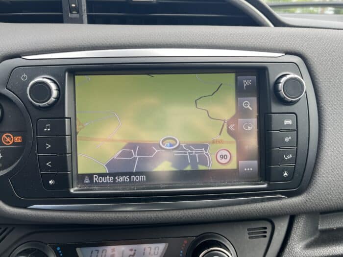 Toyota Yaris 1.5 Hybrid Dynamic - Image 30