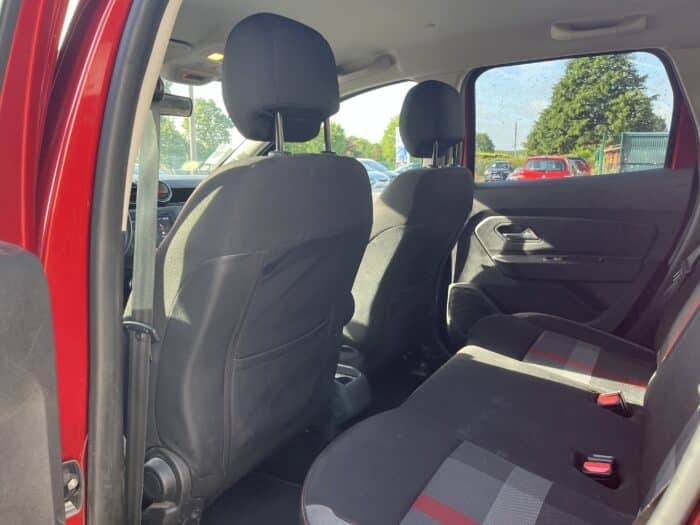 Dacia Duster SL Techroad Blue dCi 115 4x2 - Image 11