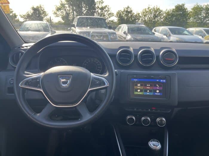 Dacia Duster SL Techroad Blue dCi 115 4x2 - Image 14