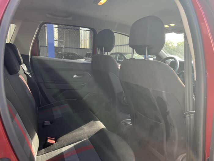 Dacia Duster SL Techroad Blue dCi 115 4x2 - Image 15