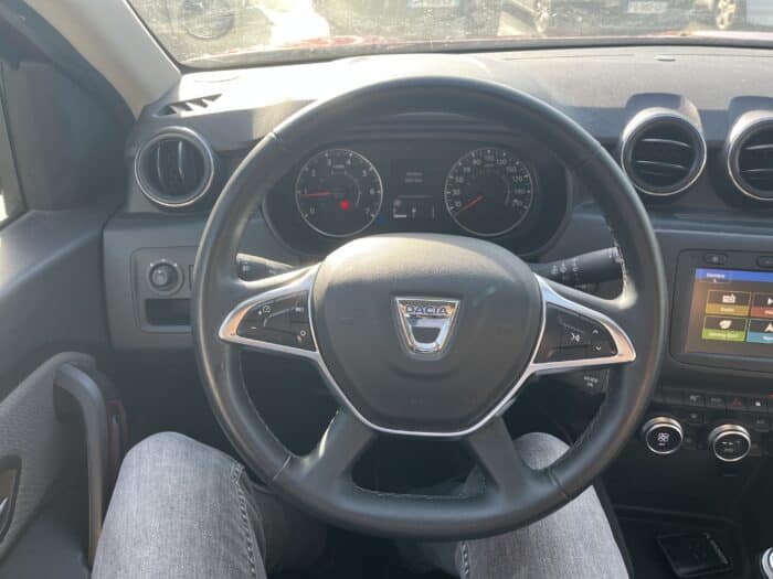 Dacia Duster SL Techroad Blue dCi 115 4x2 - Image 19
