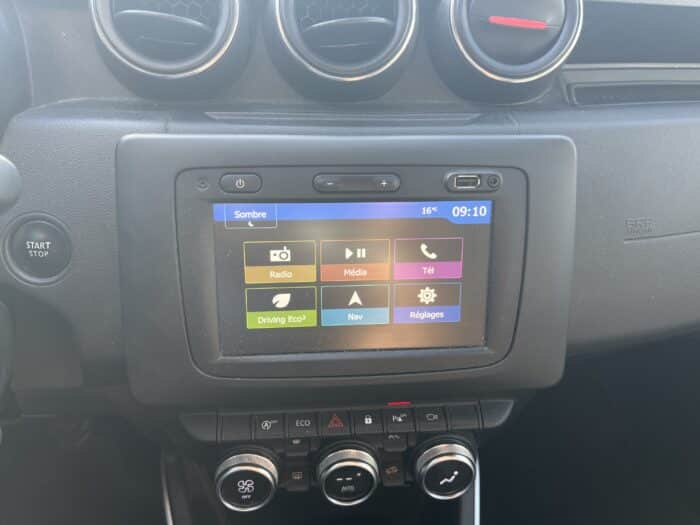 Dacia Duster SL Techroad Blue dCi 115 4x2 - Image 24