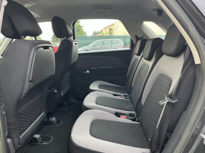 Citroen C4 Picasso Confort e-HDi 115 - Image 12