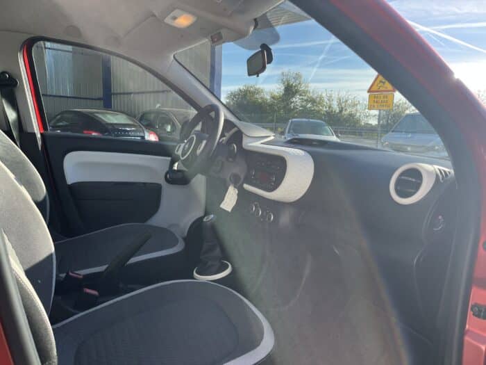 Renault Twingo 3 1.0 SCe 70 Zen EDC - Image 17