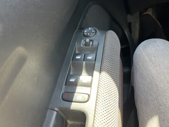 Citroen CITROEN C3 Aircross* PureTech 110 S&S BVM5 Shine - Image 38
