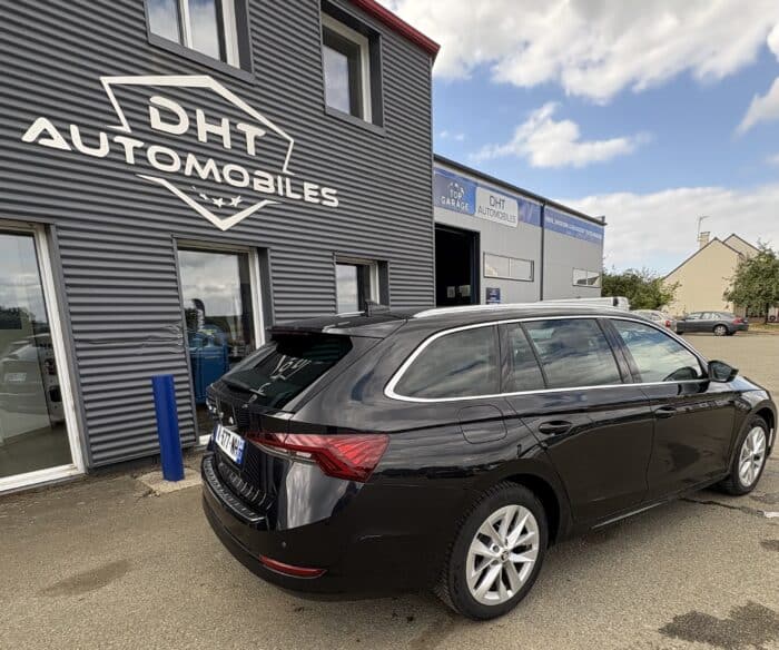 Skoda OCTAVIA COMBI 2.0 TDI 150CH DSG7 STYLE - Image 2