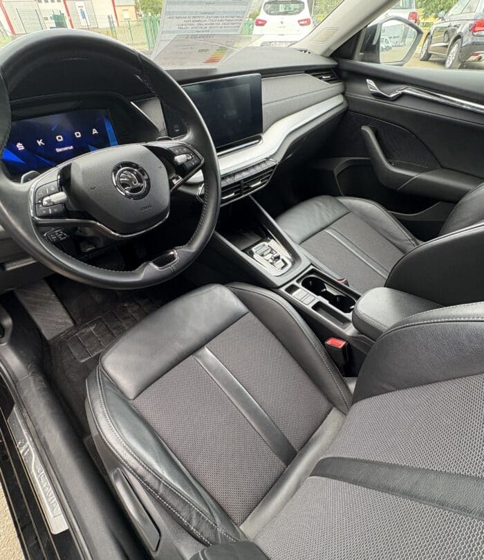 Skoda OCTAVIA COMBI 2.0 TDI 150CH DSG7 STYLE - Image 8