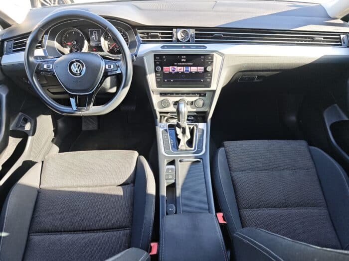 Volkswagen Passat Confortline SW 2.0 TDI 150 BMT DSG7 - Image 13