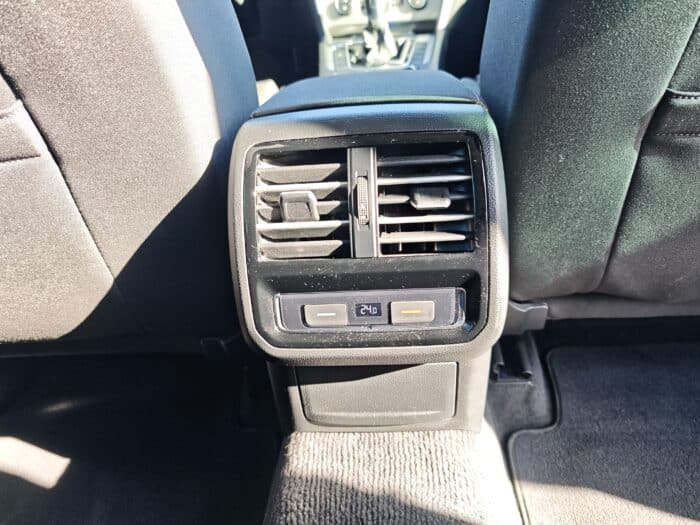 Volkswagen Passat Confortline SW 2.0 TDI 150 BMT DSG7 - Image 17