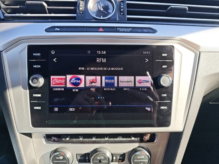 Volkswagen PASSAT VIII SW 2.0 TDI 150 BlueMotionTechnology DSG7 Confortline - 5P - Image 24