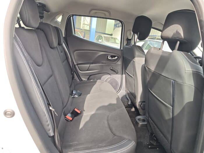 Renault Clio 4 dCi 90 E6C Business - Image 16