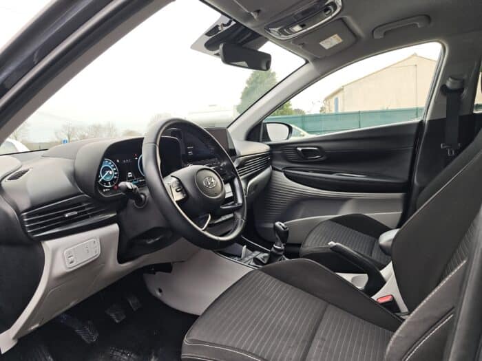 Hyundai III 1.0 T-GDI Mild Hybrid S&S 100 ch creative - Image 9