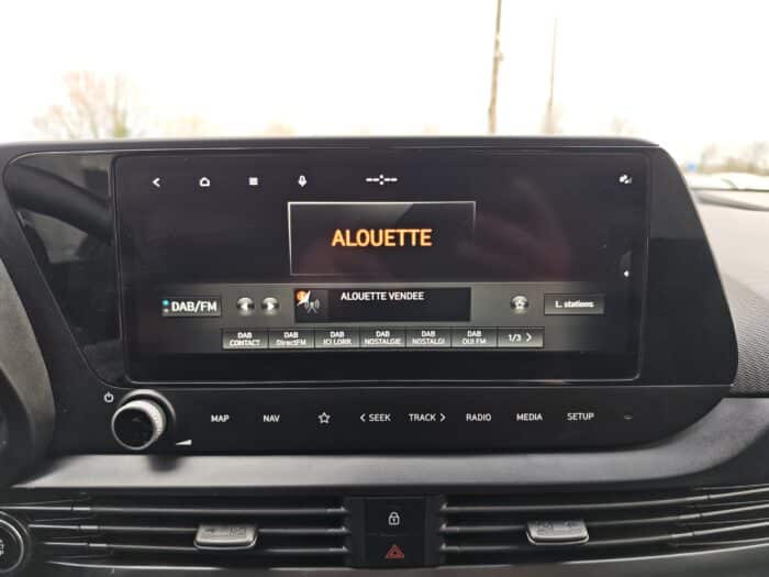 Hyundai III 1.0 T-GDI Mild Hybrid S&S 100 ch creative - Image 20