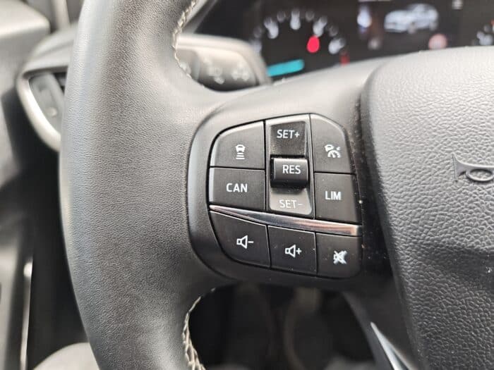 Ford Puma 1.0 EcoBoost 125 ch mHEV S&S BVM6 Titanium X - Image 26