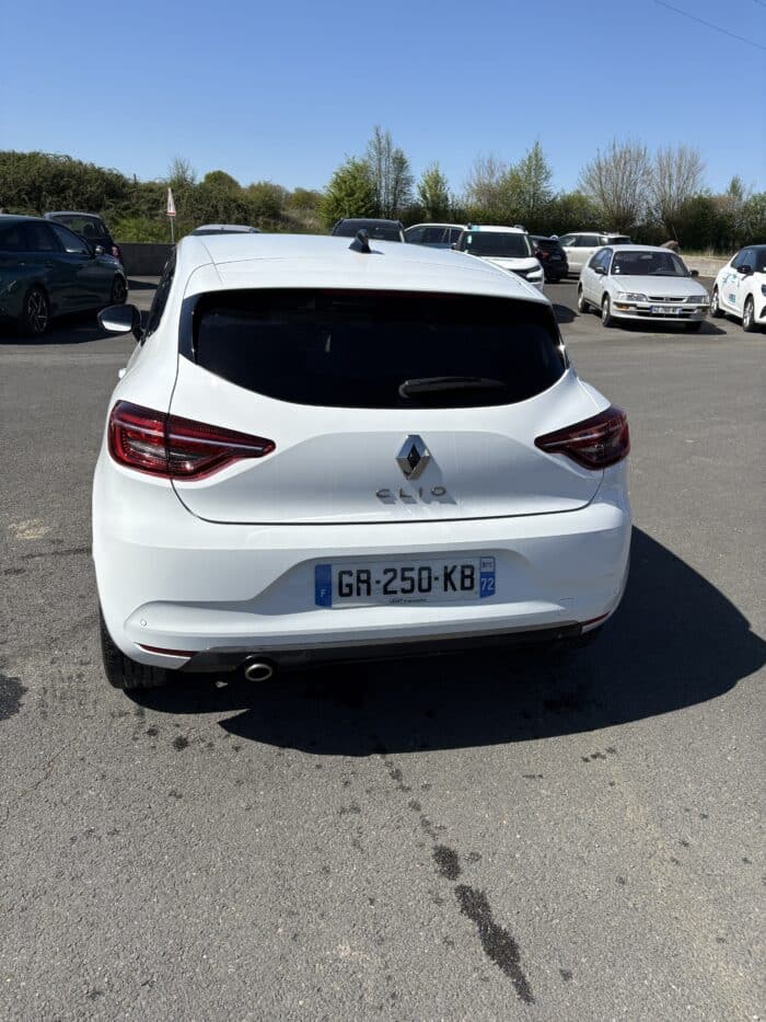 Renault CLIO V - Image 2