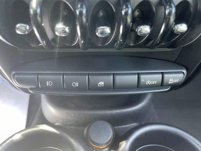 Mini Countryman 1.6i 122ch Cooper Pack Chili - Image 18