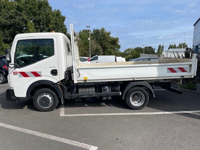 Renault Maxity 3.0 DCI 150cv Benne Roues jumelées 23 325 € HT - Image 5
