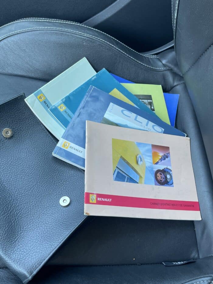 Renault CLIO 3 2.0L 197CH RS PACK LUXE 3 PORTES - Image 19