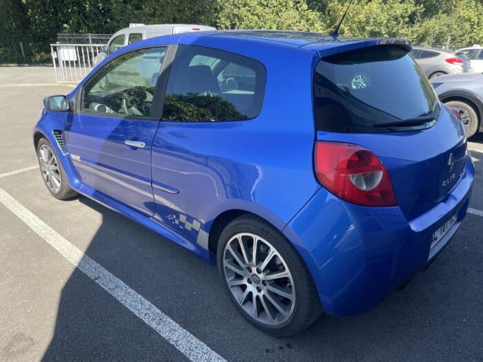 Renault CLIO 3 2.0L 197CH RS PACK LUXE 3 PORTES - Image 20