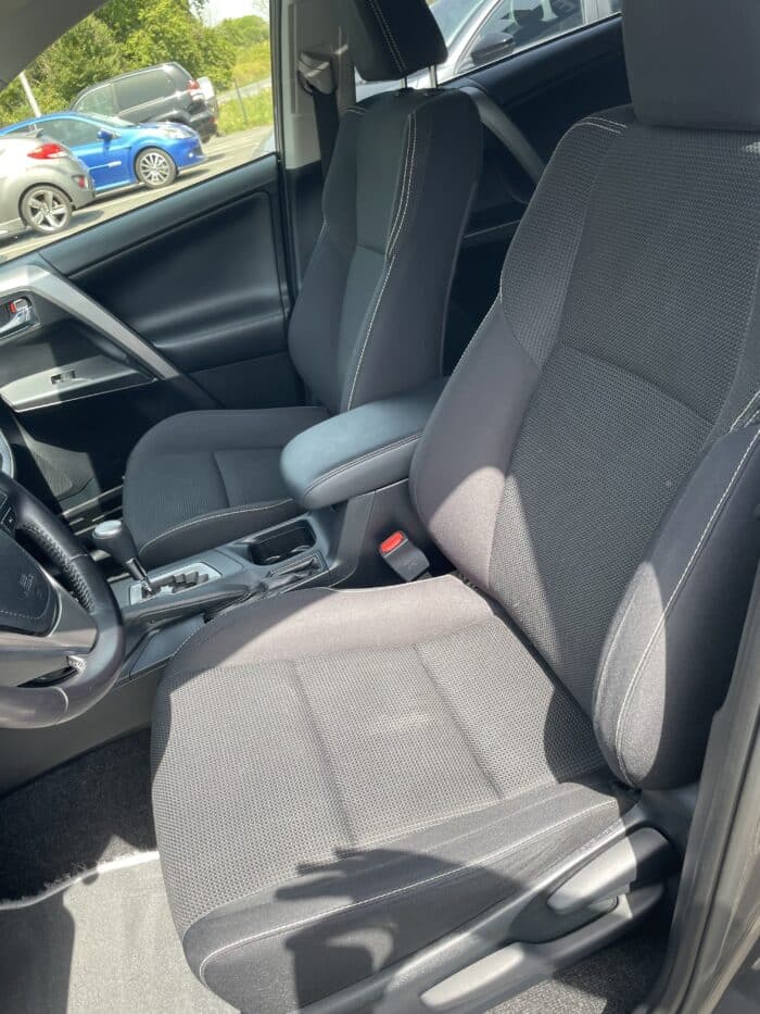 Toyota RAV4 Phase 2 197ch Hybride Dynmaic Boite auto - Image 15