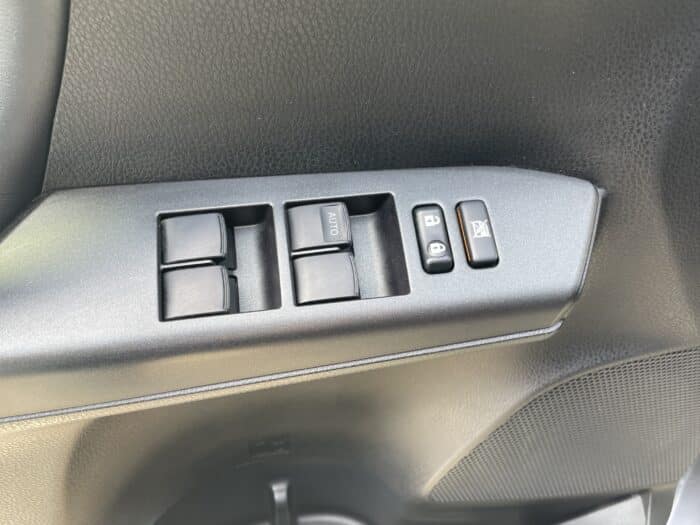 Toyota RAV4 Phase 2 197ch Hybride Dynmaic Boite auto - Image 16