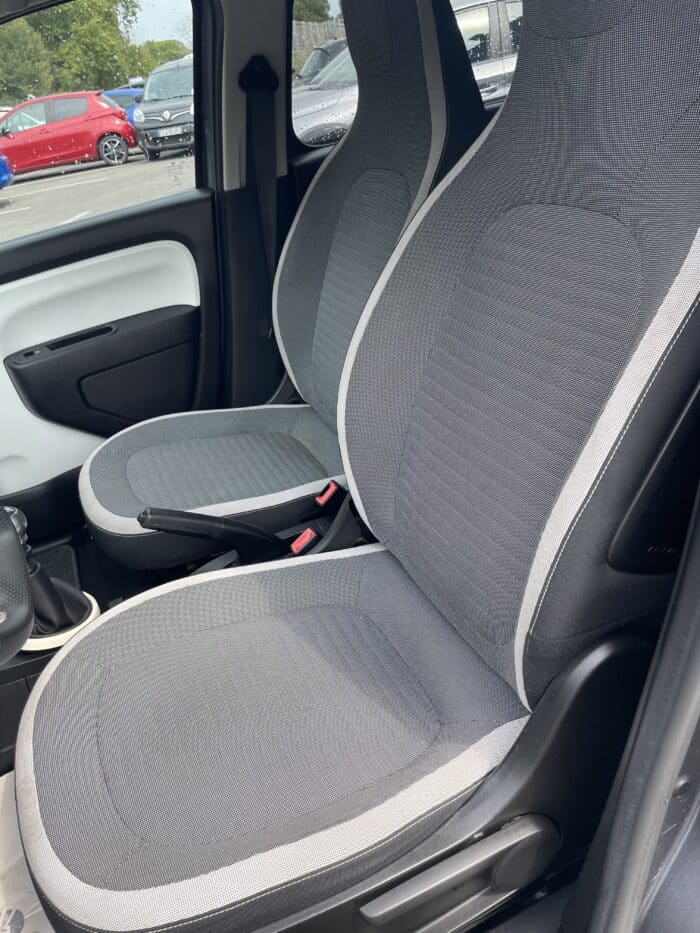 Renault Twingo 3 TCE 90CH INTENS 5 Portes - Image 7