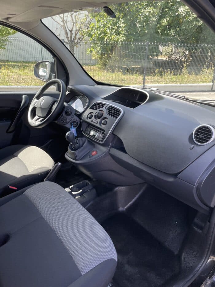 Renault Kangoo 1.5 DCI 90ch Fourgon Boite mécanique 6 rapports - Image 4
