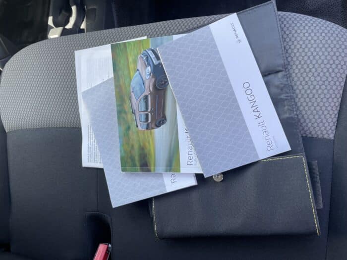 Renault Kangoo 1.5 DCI 90ch Fourgon Boite mécanique 6 rapports - Image 8