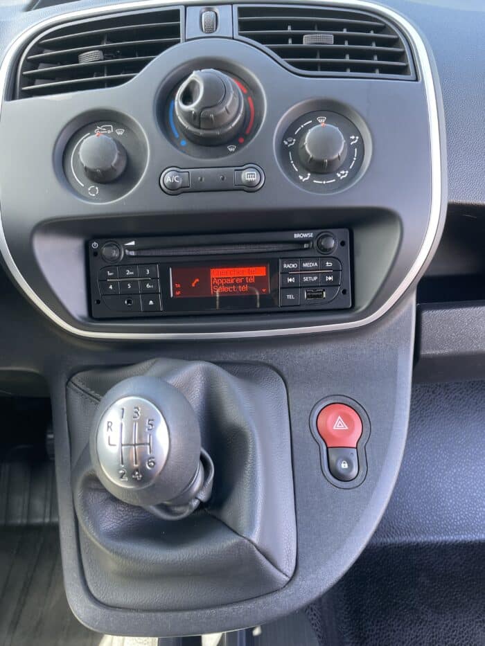 Renault Kangoo 1.5 DCI 90ch Fourgon Boite mécanique 6 rapports - Image 9