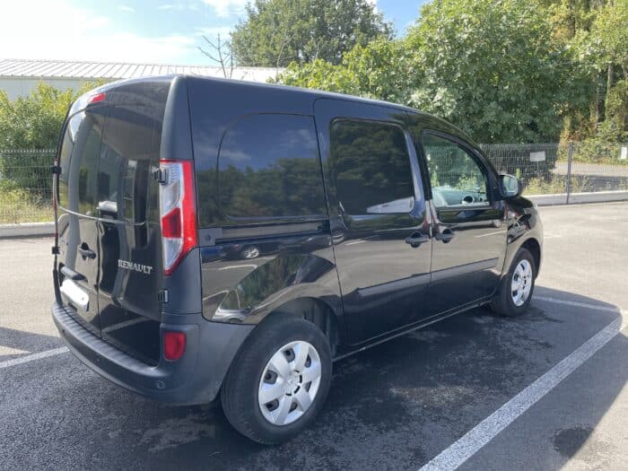 Renault Kangoo 1.5 DCI 90ch Fourgon Boite mécanique 6 rapports - Image 17