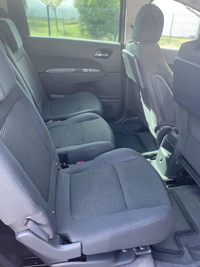 Peugeot 5008 Phase 2 1.6 BlueHDI 120ch Active Boite mécanique 6 vitesses - Image 5