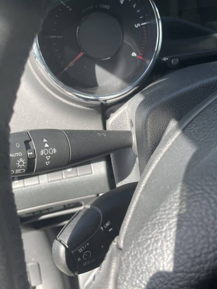 Peugeot 5008 Phase 2 1.6 BlueHDI 120ch Active Boite mécanique 6 vitesses - Image 13