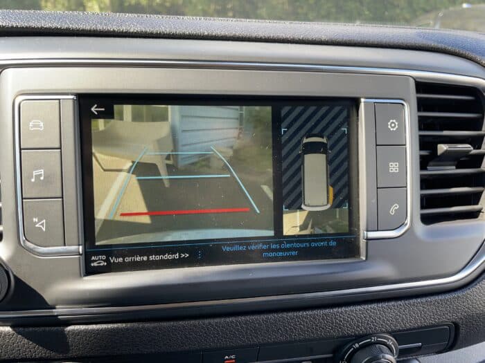 Peugeot Expert Fourgon 2.0 HDI 180CV EAT8 ASPHALT - Image 22