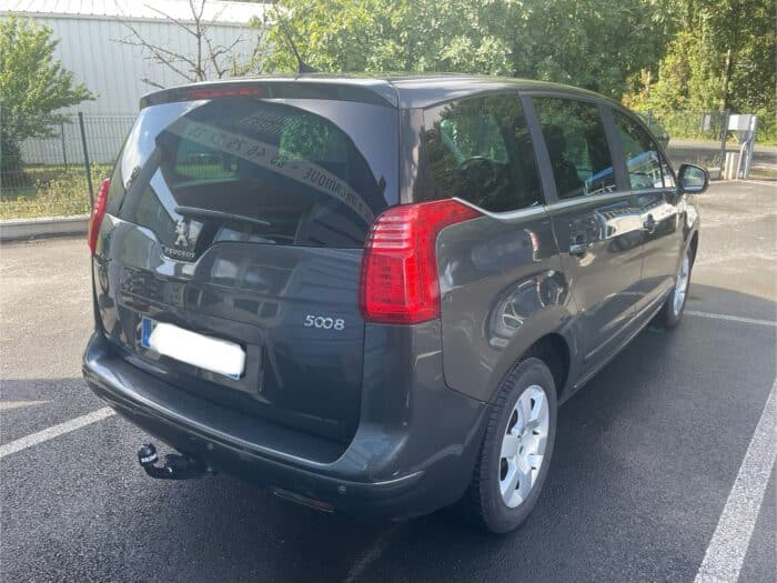 Peugeot 5008 Phase 2 1.6 BlueHDI 120ch Active Boite mécanique 6 vitesses - Image 25